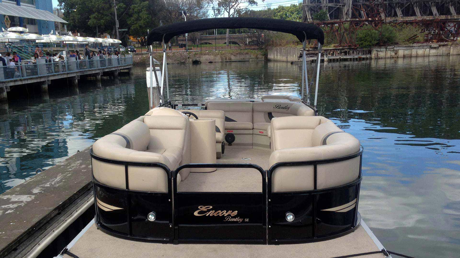 View the Sydney Opera House, Harbour Bridge, Darling Harbour and Cockatoo Island in style on one of our true luxury boats